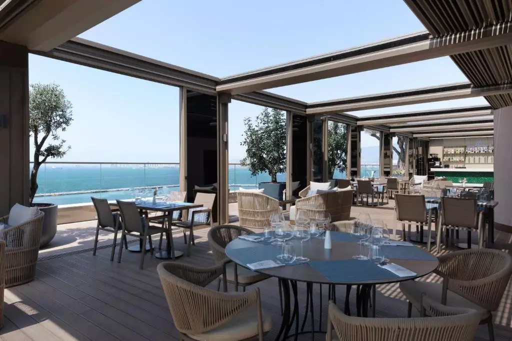 هتل ازمیر ماریوت